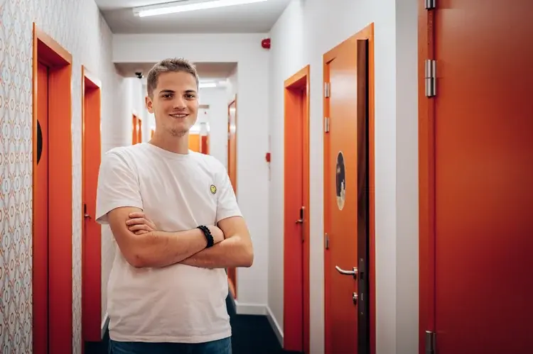 📃 Nicolas Baeke: de jeugdige ondernemer die tegenstrijdige passies met elkaar verbindt